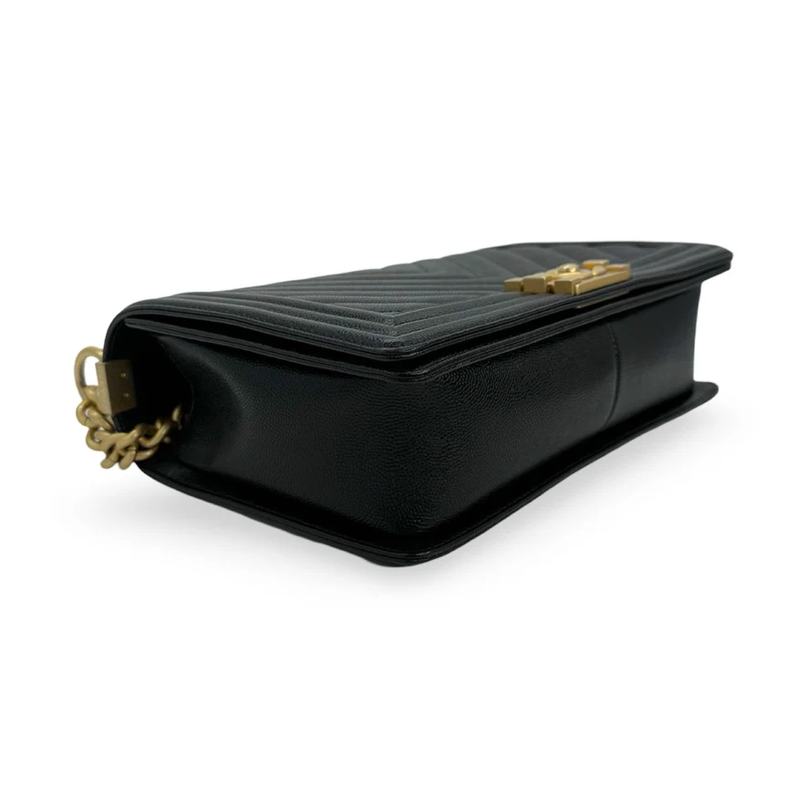 Chevron Quilted Caviar New Medium Boy Bag - Image 5